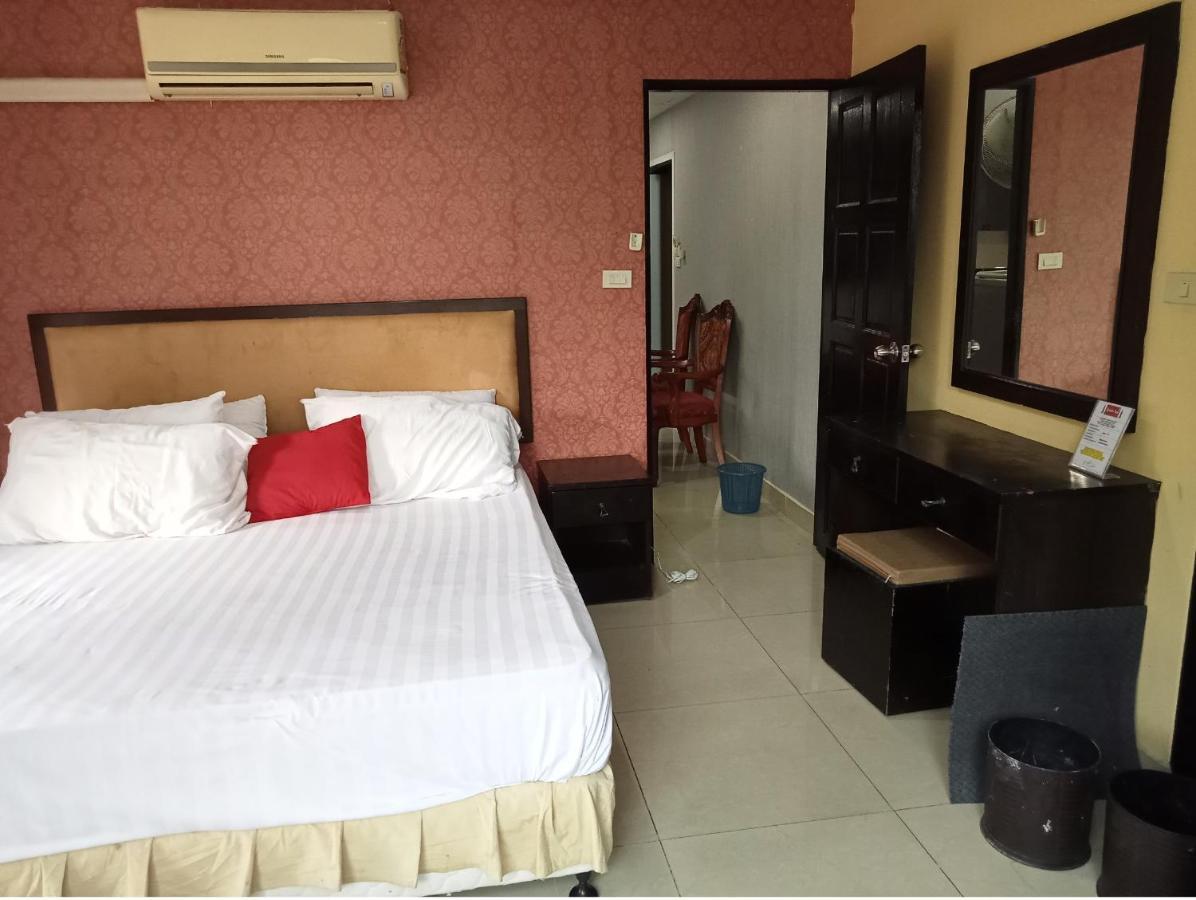 Lucky Inn Suites Pattaya Ngoại thất bức ảnh